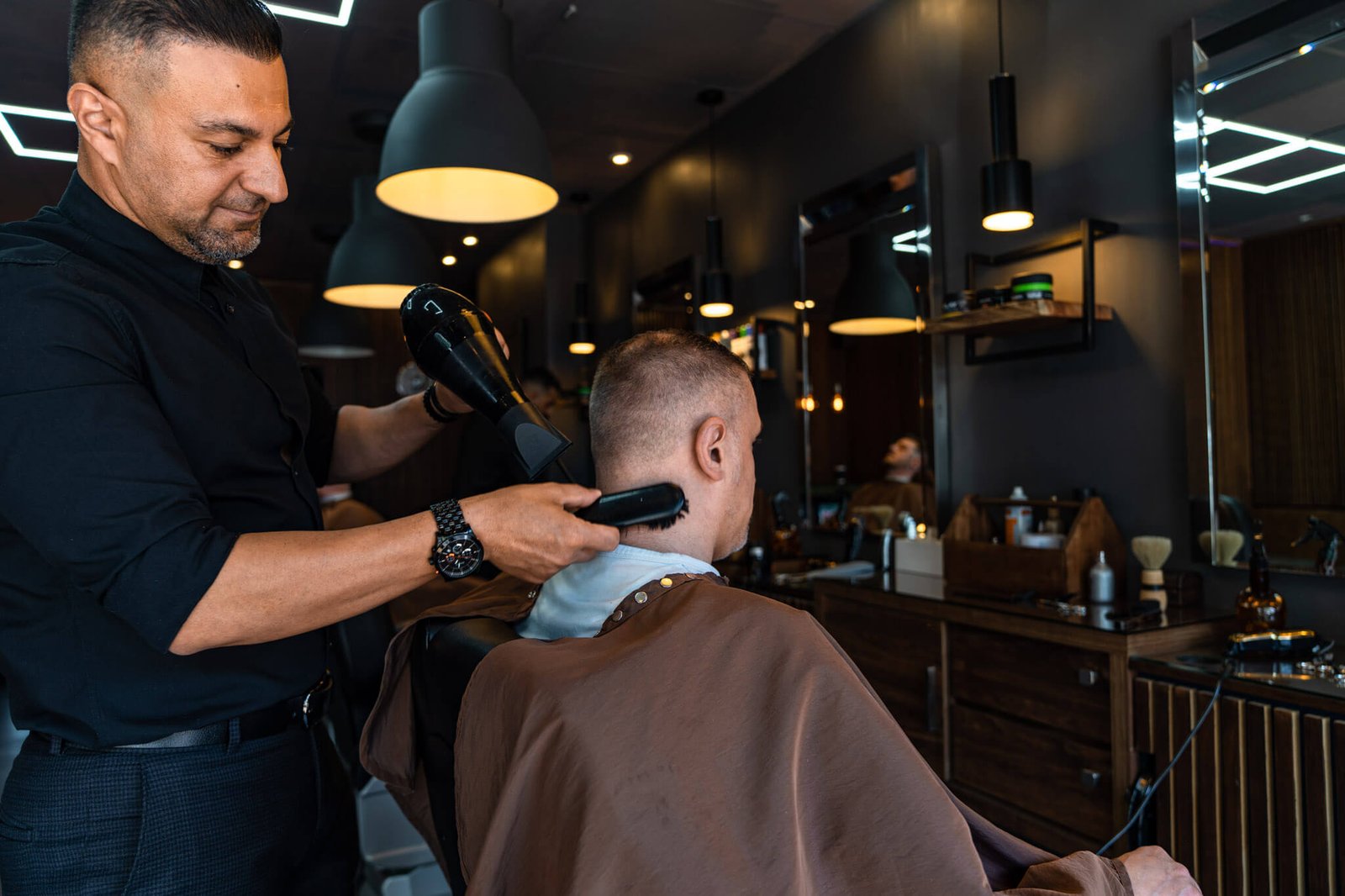 A barber chair waiting between cuts